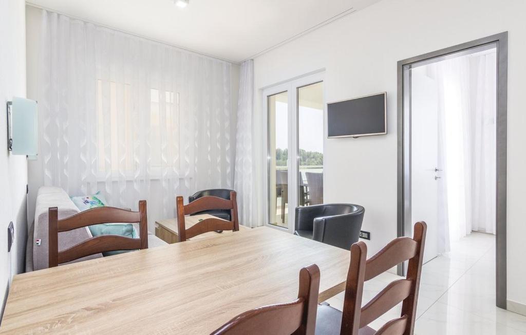 Funtana Appartements An Der 1 Reihe Vom Meer Exteriér fotografie