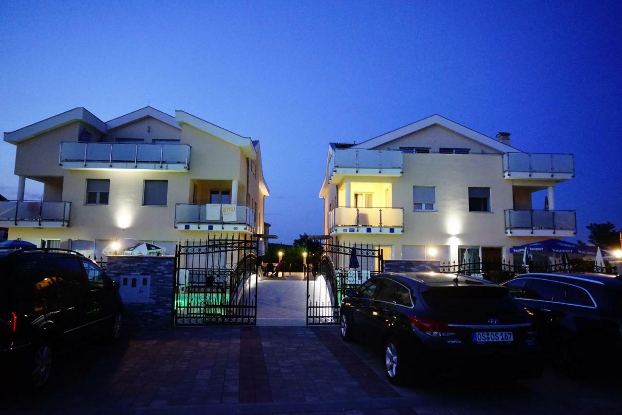 Funtana Appartements An Der 1 Reihe Vom Meer Exteriér fotografie