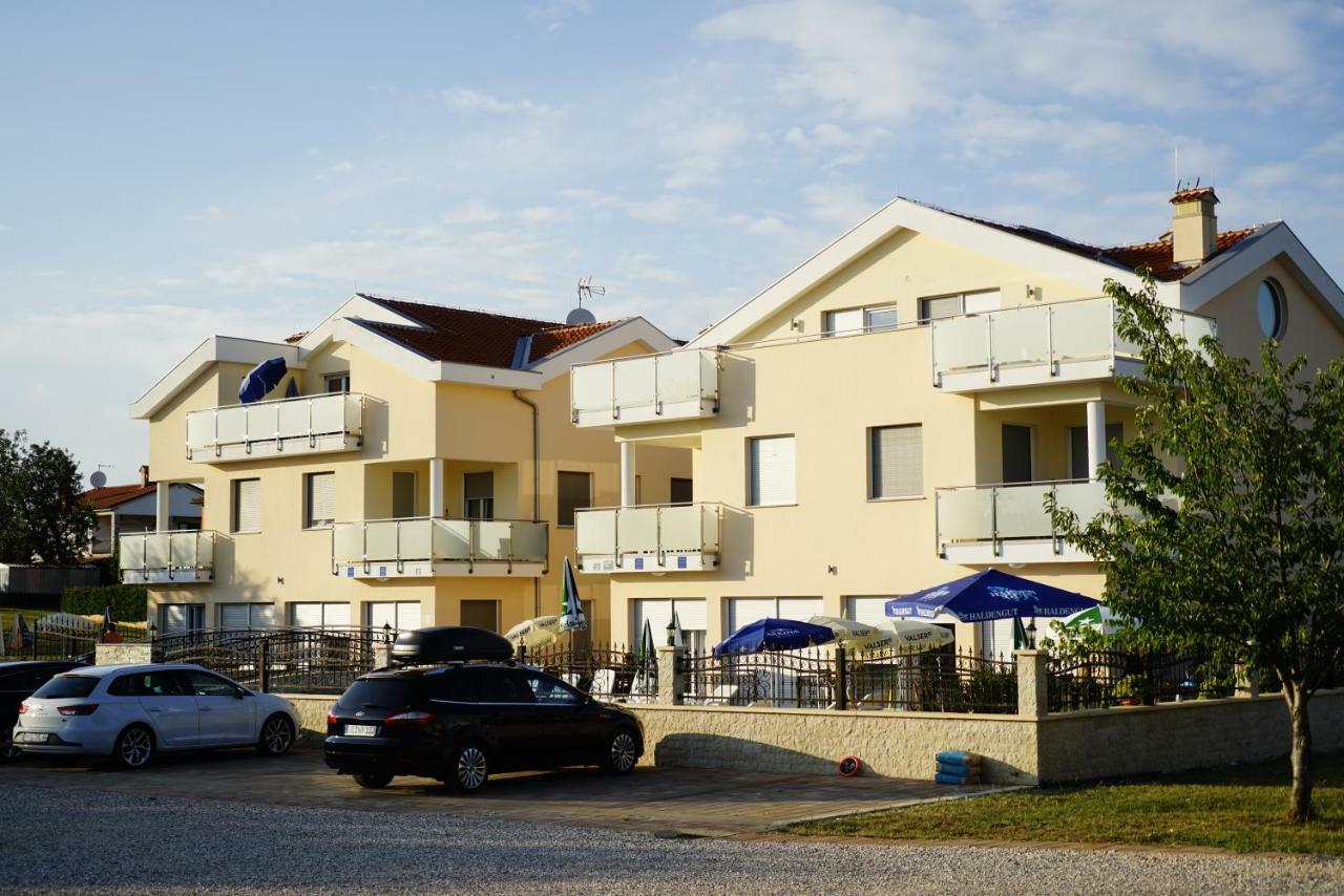 Funtana Appartements An Der 1 Reihe Vom Meer Exteriér fotografie